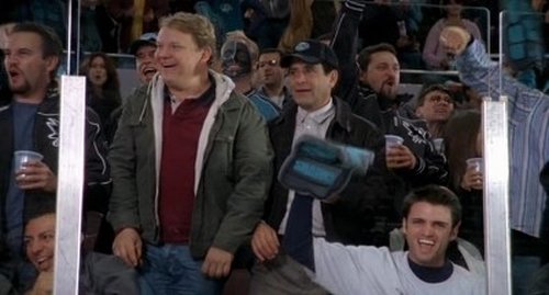 Bay Monk Arkadaş Ediniyor