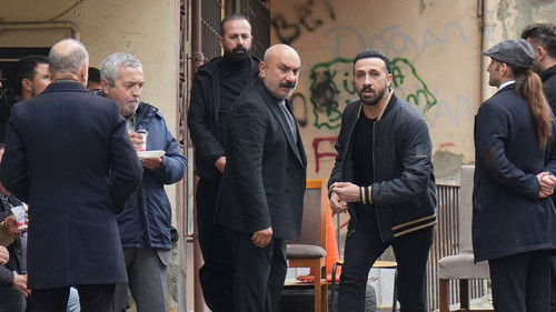 Babadan Yana Bozgun Yemiş Çocuklar