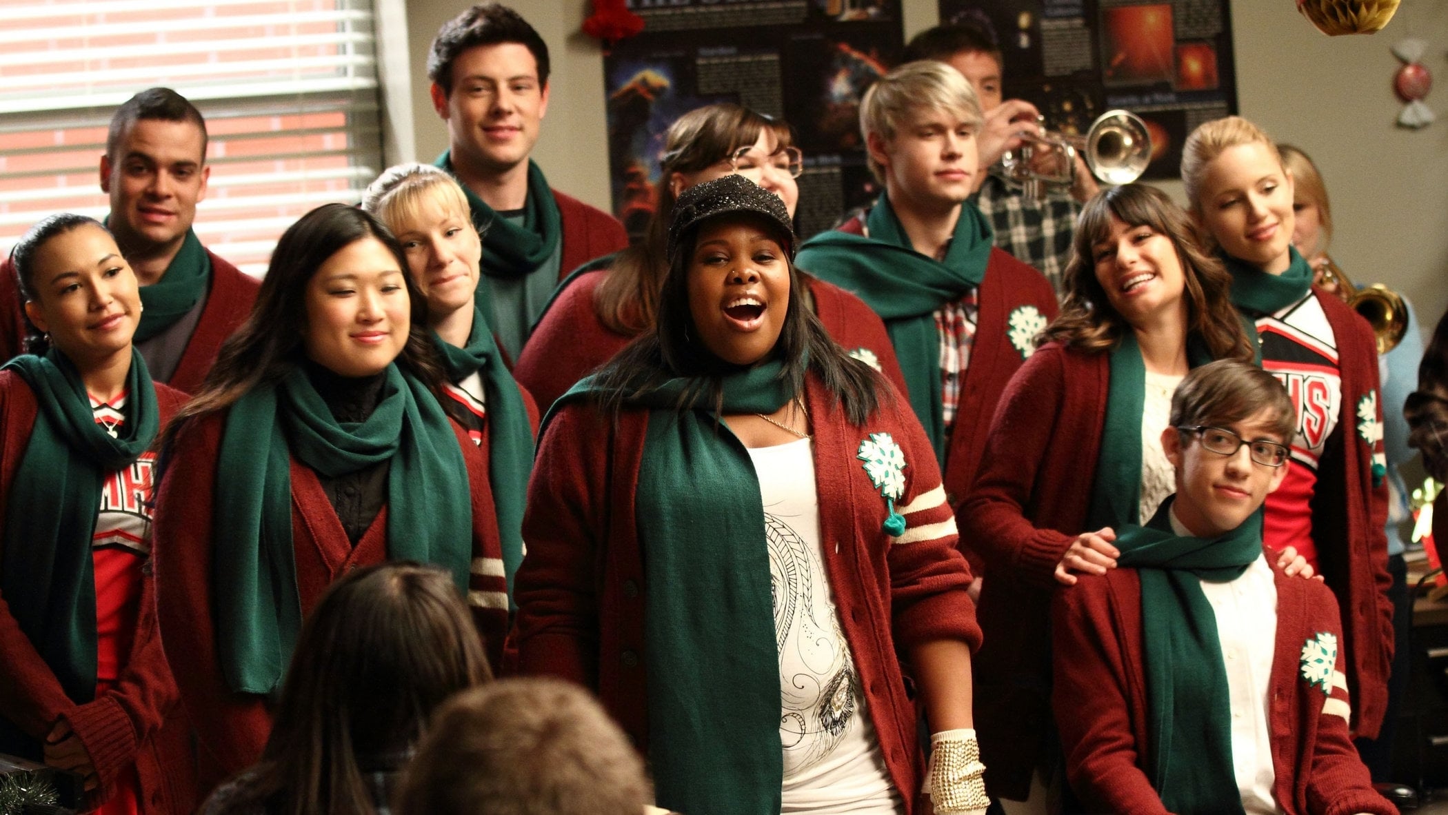 Glee Noel'i Kutluyor