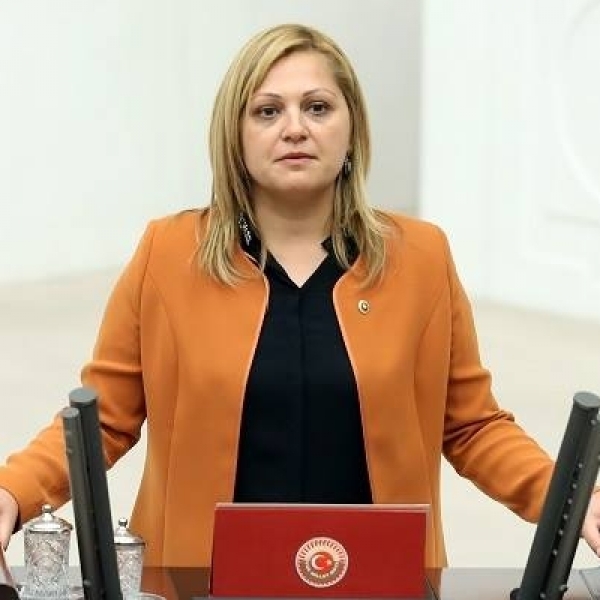 24 Haziran 2018 Genel Seçim CHP Afyonkarahisar Avukat Burcu Köksal