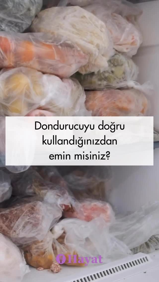 Dondurucunuz gerçekten yeterince soğuk mu? ❄️

Gıdaları uzun süre güvenle saklamak için kullandığımız dondurucuların doğru sıcaklıkta çalışması büyük önem taşıyor. Çünkü dondurucu, bakterilerin faaliyetlerini durdurarak yiyeceklerin bozulmasını önlüyor. Ancak bunun için sıcaklığın doğru ayarlanmış olması gerekiyor.

