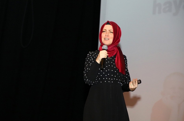 Yazar Hatice Kubra Tongar Cocuk Egitirken Niyetinize Dikkat Edin Istanbul Haberleri