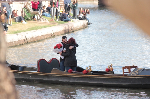 porsuk cayi nda romantik teklif eskisehir haberleri