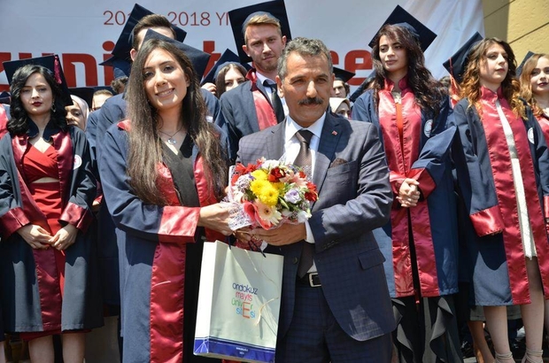 vali kaymak hayatta her sey maas ve statu degil ali fuad basgil hukuk fakultesinde mezuniyet coskusu samsun haberleri