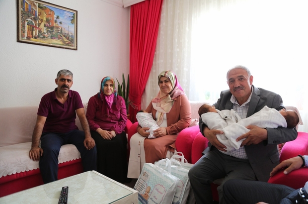 Niğde belediye başkanı özkan’dan üçüz bebeklere ziyaret Niğde Haberleri