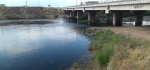 Kızılırmak'ta 2 kişi boğulmaktan son anda kurtarıldı