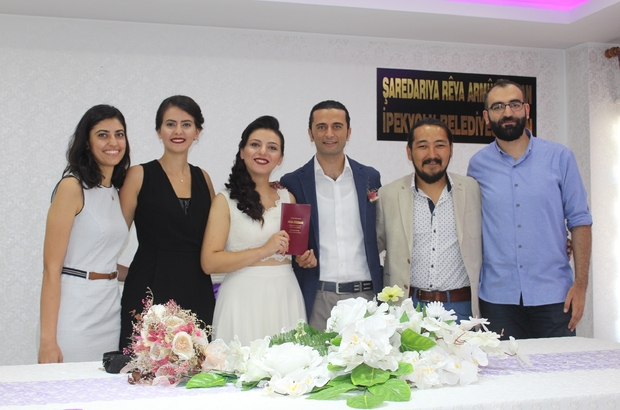 Van Daki Nikah Salonlarinda 08 08 2018 Yogunlugu Ozel Bir Gunde Evlenmenin Mutlulugunu Yasadilar Van Haberleri