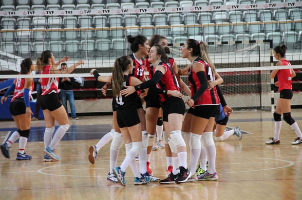 Ciftlikkoy Un Sultanlari Evinde Kazandi Ciftlikkoy Belediyespor 3 I Zmit Dsi 2 Yalova Haberleri