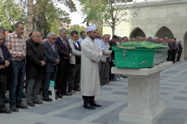 kayseri kolonyacisini son yolculuguna ugurladi baskan celik orgeneral hulusi akar camimizde cenaze namazlari kilinmaya baslandi kayseri haberleri