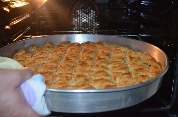 LÜLE BAKLAVASI LÜLE BAKLAVASI