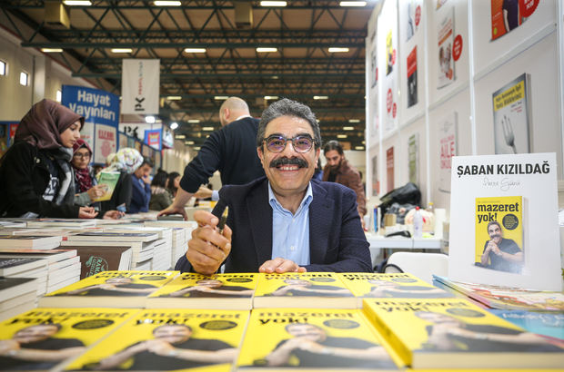 Dr Saban Kizildag I Stanbul Kitap Fuari Nda Okurlariyla Bulustu Istanbul Haberleri