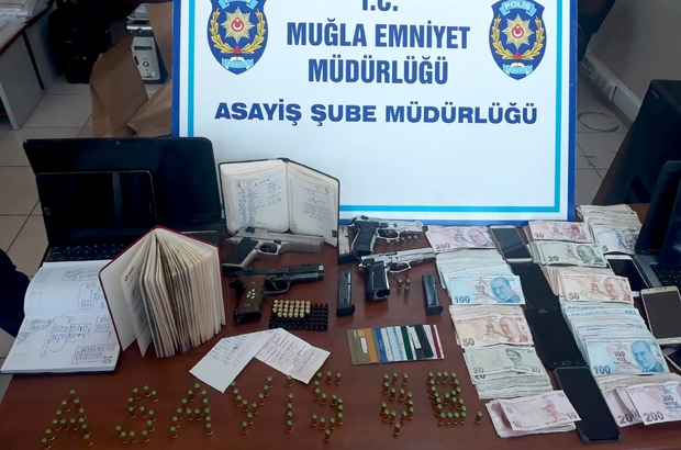 Mugla Da Dijital Bahis Operasyonu Mugla Emniyet Mudurlugu Asayis Ve Siber Suclar Sube Mudurlugu Tarafindan Mugla Da Ilk Defa Duzenlenen Dijital Bahis Operasyonunda 33 Kisi Gozaltina Alinirken Sanal Ortamda Donen Paranin 5 Milyon Tl