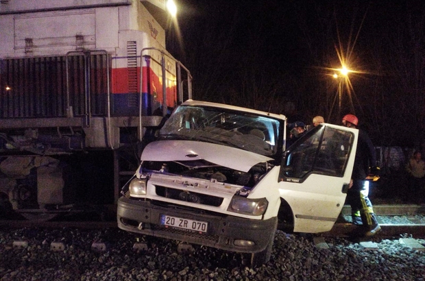 Denizli'de tren kazasÄ±: 1'i polis 5 yaralÄ± ile ilgili gÃ¶rsel sonucu