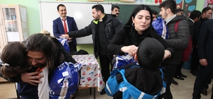 Yüksekova Haberleri: Yüksekovada tipide mahsur kalan 30 kişi kurtarıldı Yüksekova Haberleri: Yüksekovada tipide mahsur kalan 30 kişi kurtarıldı