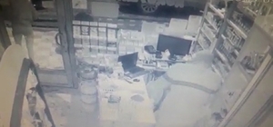 Alarm çaldı, büfeye giren hırsızlar kaçtı