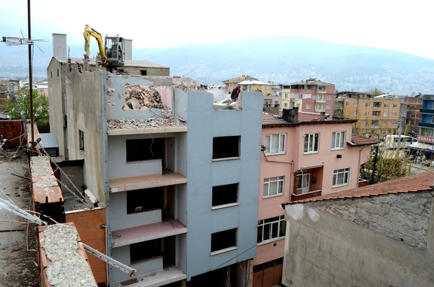 Osmangazi De Riskli Bolgede Yikimlar Devam Ediyor Soganli Da 68 Bina Yikildi Bursa Haberleri