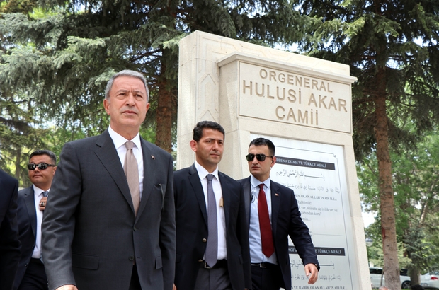 bakan akar kayseri de milli savunma bakani hulusi akar orgeneral hulusi akar camisi nde cuma namazi kildi kayseri haberleri