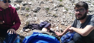 2992 metrede mahsur kalan yaralı dağcı, Jandarma helikopteriyle kurtarıldı