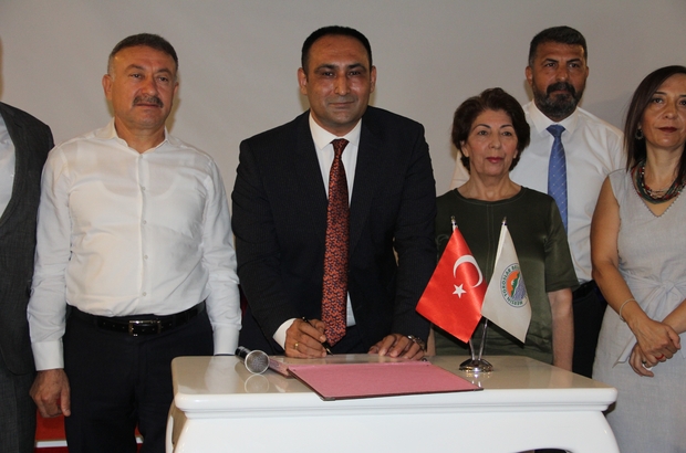 Baskan Yilmaz Kadina Yonelik Siddetle Mucadelede Biz De Variz Toroslar Belediye Baskani Atsiz Afsin Yilmaz Avrupa Yerel Yasamda Kadin Erkek Esitligi Sarti Ni Imzaladi Yilmaz Kadin Erkek Esitligi Temel Bir Haktir Kadina Cinayetlerine Dur