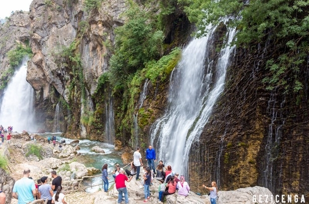 kapuzbasi selalesi ne ziyaretci akini yahyali belediye baskani esat ozturk i lcemizi turizm ilcesi olarak adlandiriyoruz kayseri haberleri