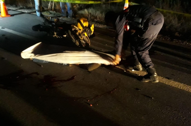 Motosiklet Carpti Otomobilin Altinda Kaldi 1 Olu 2 Yarali Kirklareli Haberleri