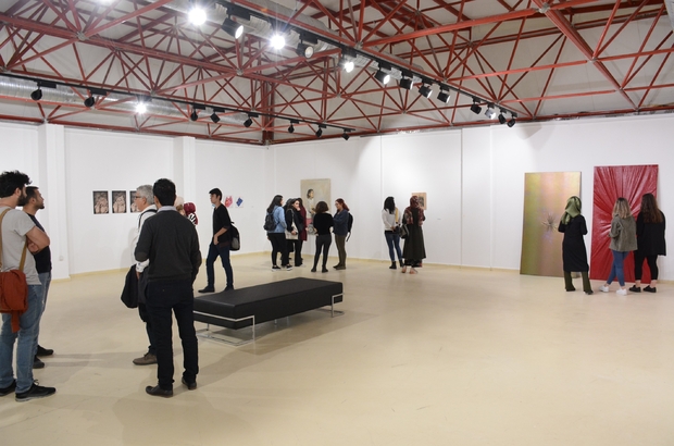 Fotograf Galerisi Duzce Universitesi Sanat Ve Tasarim Fakultesi