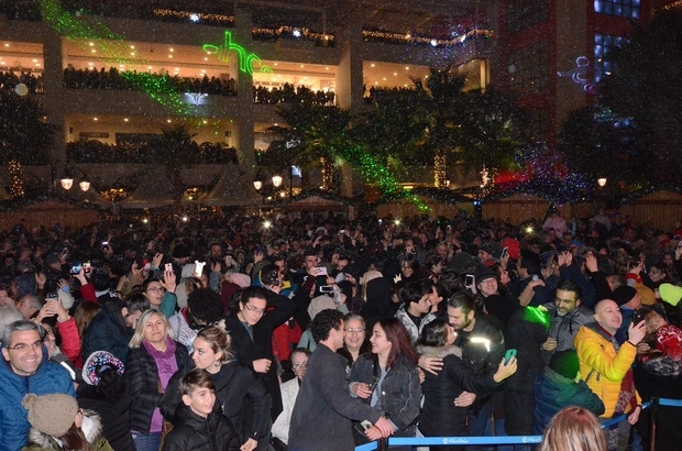 Izmirliler Yeni Yila Kar Yagisi Ile Merhaba Dedi Izmir Haberleri
