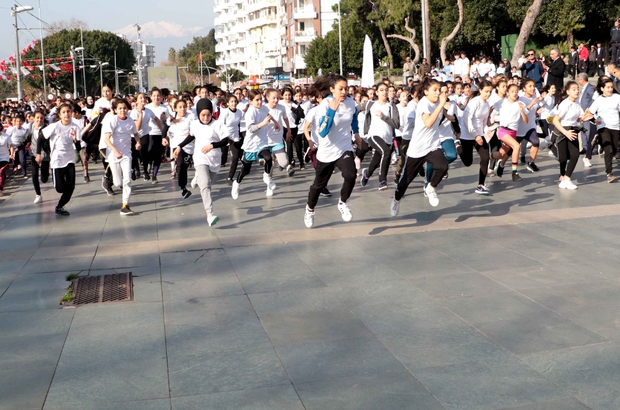 Fetih Genclik Kosusu Nda Kiyasiya Mucadele Antalya Haberleri