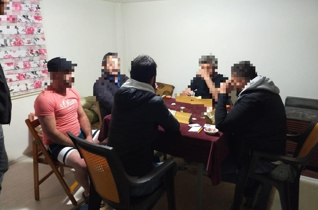 Yalova Da Kumarhaneye Donusturulen Eve Sok Baskin Yalova Haberleri