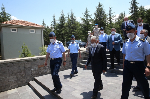 buyuksehir belediye baskani buyukkilic kayseri 2 nci hava i kmal bakim merkezi ni ziyaret etti kayseri haberleri