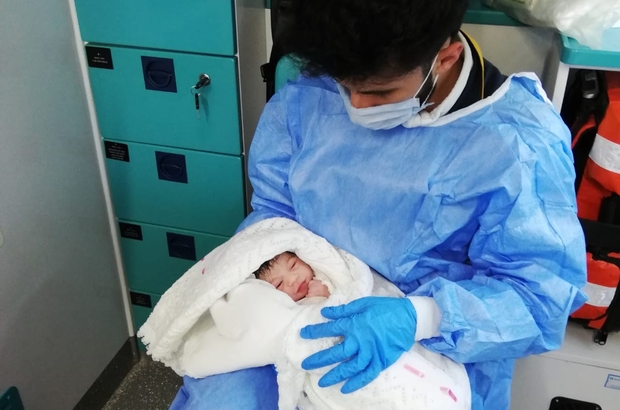 Yabanci Uyruklu Kadin Ambulansta Dogum Yapti Nevsehir Haberleri