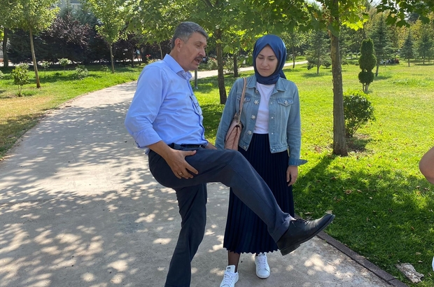 Doktorlari Darp Ettigi Iddia Edilen Akademisyen Asil Bize Siddet Uygulandi Docent Doktor Duran Katar Kameralar Incelendigi Zaman Kesinlikle Doktorun Kilina Dahil Dokunmadigim Anlasilacak Kufur Edip Ben Seni Oldurecegim Diyerek Tekmelemeye