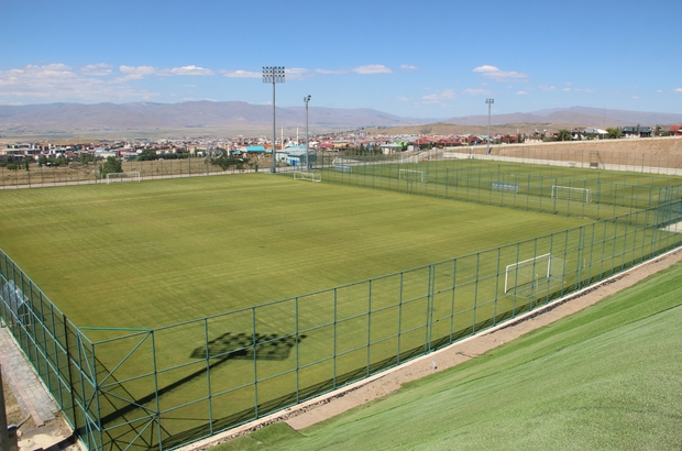 Palandoken Futbol Takimlarinin Gozdesi Yuksek Irtifa Kamp Merkezinde 30 Takim Hazirlik Kampi Yapacak Erzurum Haberleri