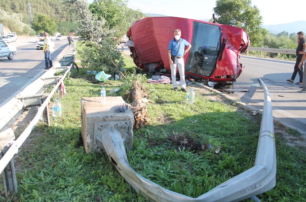 Minibus Direge Carparak Takla Atti 5 Yarali Amasya Haberleri