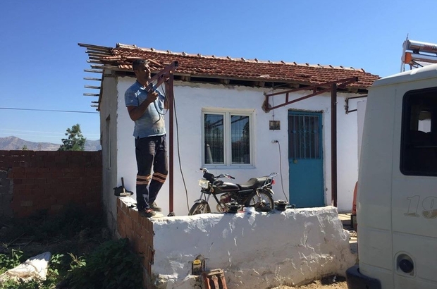 Acarlar’da hortumdan zarar gören evler onarıldı Aydın Haberleri