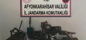 Define avcılarına operasyon: 2 gözaltı
4 ayrı adrese yapılan baskında 26 ad...