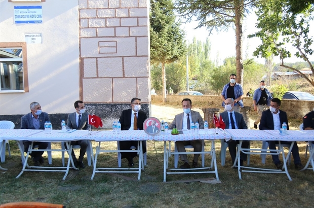 Devlet Vatandasi Icin Seferber Erikli Koyunun Komsu Koylerinden Bilecik In Bozuyuk Ilcesine Bagli Dombaycayiri Koyu Ne Giden Vali Ali Celik Bilecik Valisi Bilal Senturk Ve Koy Sakinleriyle Bir Araya Geldi Kutahya Haberleri