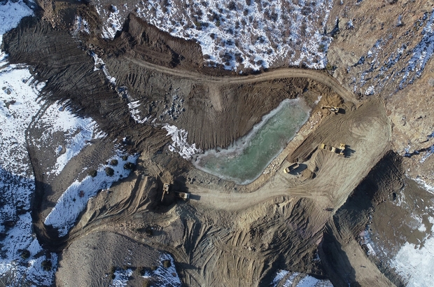 Büyükşehir kar kış demeden gölet yapımına devam ediyor - Erzurum Haberleri