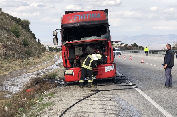 Seyir Halindeki Tir Alev Aldi Manisa Haberleri