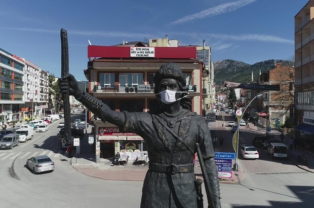 Bucak Belediyesinden Oguzhan Aniti Na Maske Burdur Haberleri