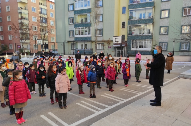 Okullar öğrenci cıvıltılarıyla derslerine başladı Niğde Haberleri