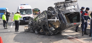 Konya’da otomobil devrildi: 4 yaralı