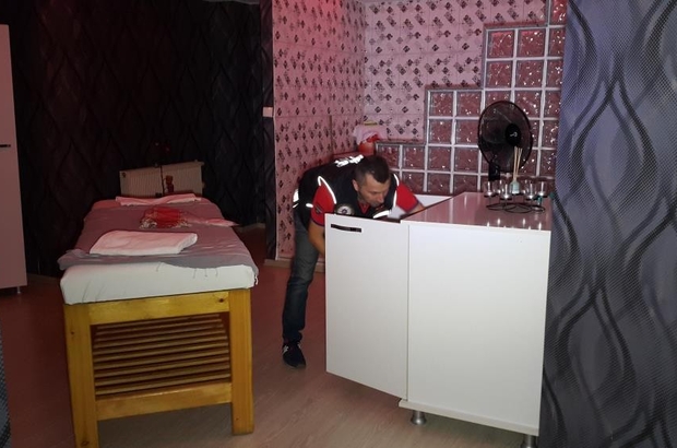 Masaj Salonu +18 Masaj Salonu +18