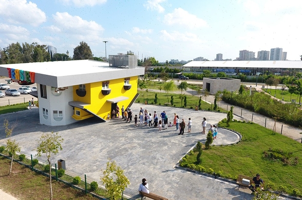 ters ev gezi turlarinin da listesinde baskan kocaispir yuregir ilklerle tanismaya devam edecek adana haberleri