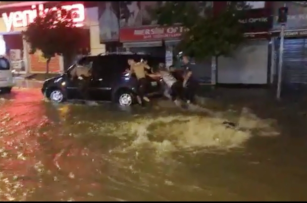 mersin de siddetli saganak yagis etkili oldu mersin haberleri