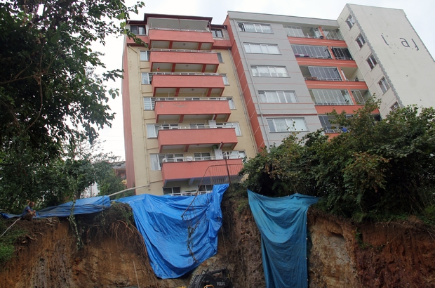 Giresun Da 7 Katli Bir Bina Cokme Tehlikesine Karsi Bosaltildi Giresun Haberleri