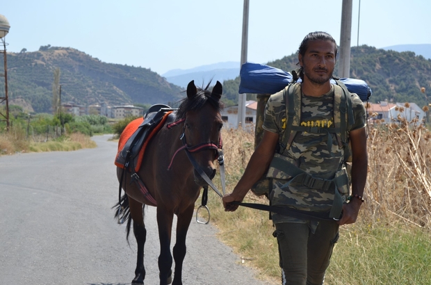 'Kaşif' adını verdiği atıyla İzmir’den Batman’a yürüyecek
İzmir’den Batman’a atıyla doğa ve hayvan hakları için yürüyor