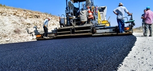 Isparta’da köy yolları için hedeflenen 103 kilometrelik asfaltın 58,5 kilometresi  tamamlandı