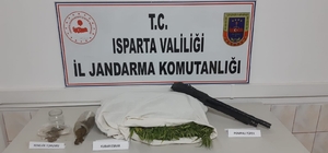 Isparta'da jandarmadan yasa dışı ekim yapan şahsa suçüstü