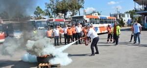 Mersin'de belediye personeline tatbikatlı yangın eğitimi